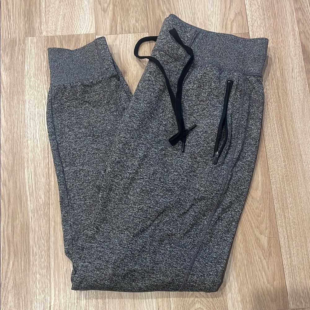 Zelle Gray Jogger Pants with Black Drawstring - M
